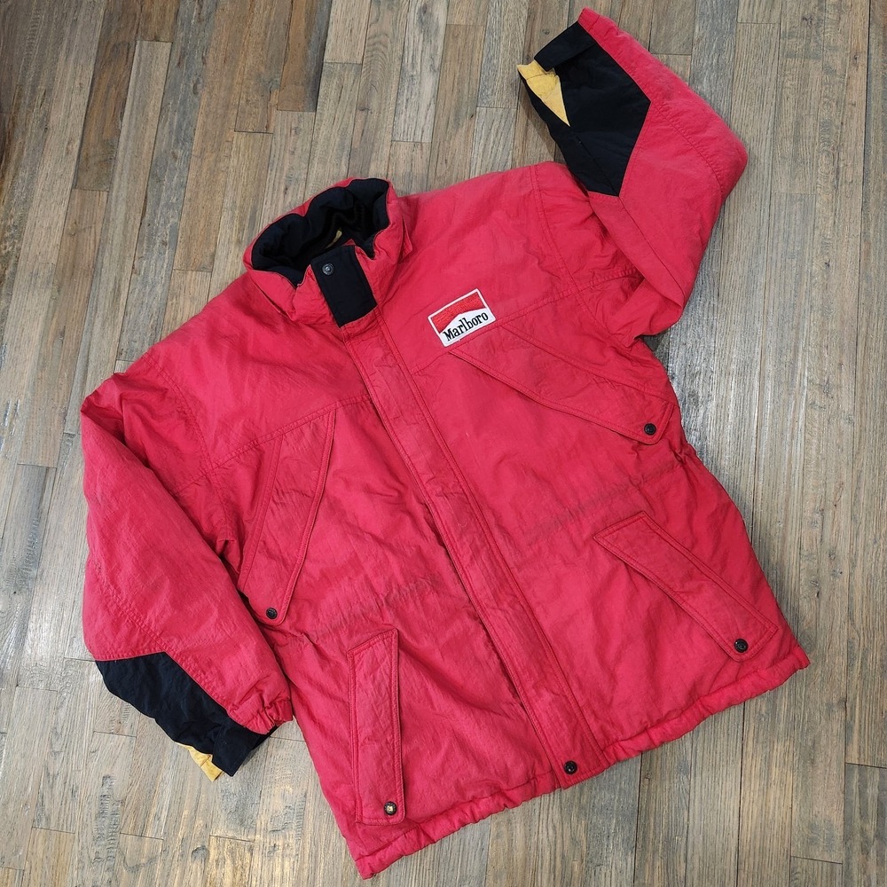 VTG 90s Marlboro Red Country Store Red Down Jacket Coat Logo Patch Size Medium